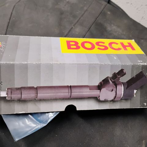 1 stk Original Bosch injektor til BMW  E39 525d 2.5 år95-04