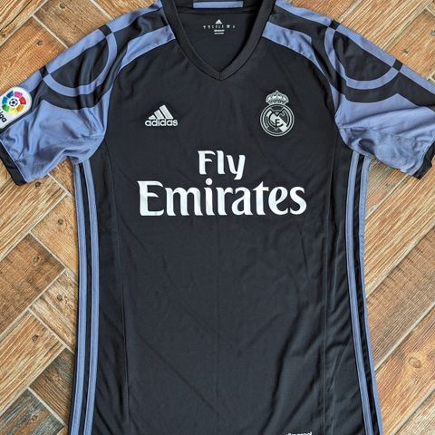 Real Madrid Kit