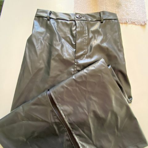 Imitert leather skirt / langt