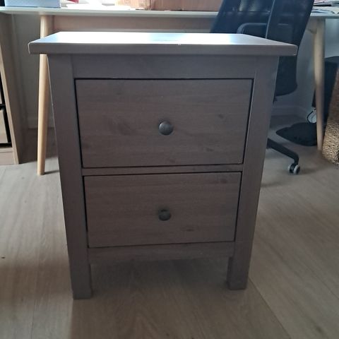 Hemnes nattbord