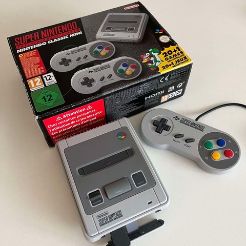 Super Nintendo Classic - Mini SNES