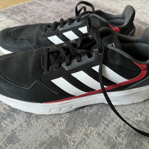 Adidas sko