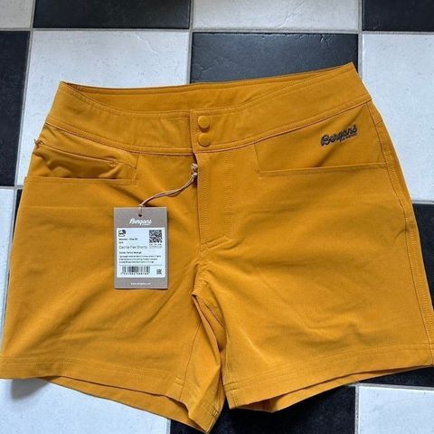 Cecilie Flex Shorts fra Bergans XS