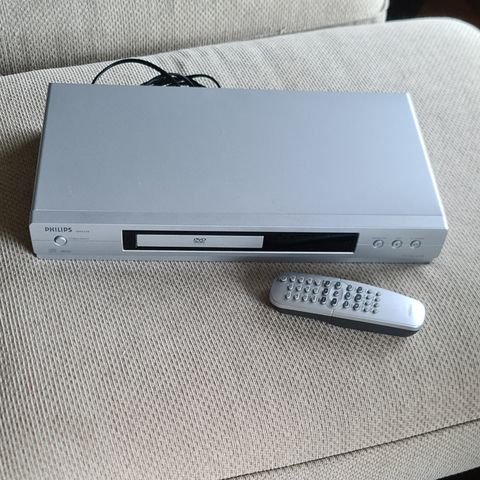 Philips DVD spiller, med fjernkontroll