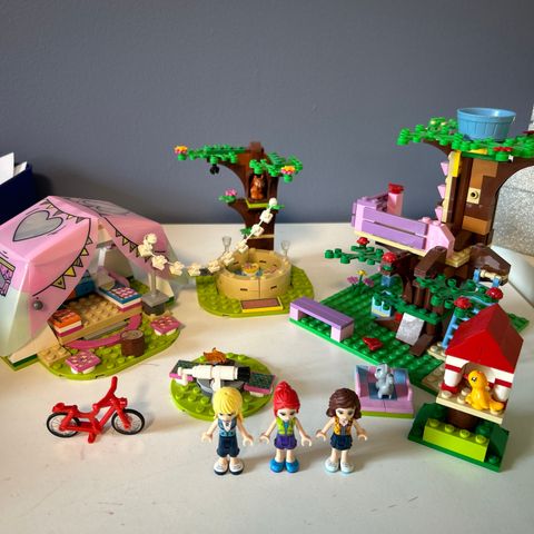 Lego Friends telt og trehytte