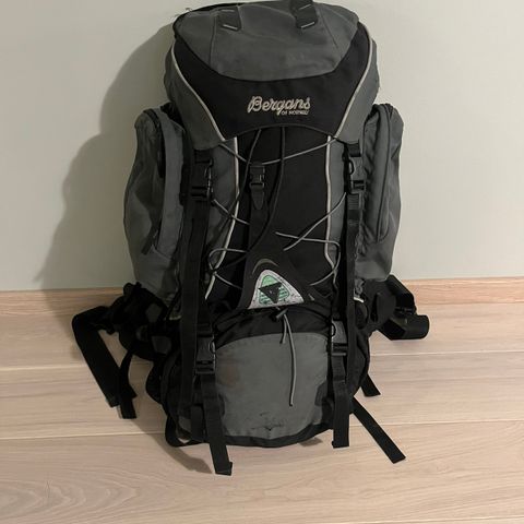 Bergans Gausta 60l ryggsekk + thermos + sitteunderlag