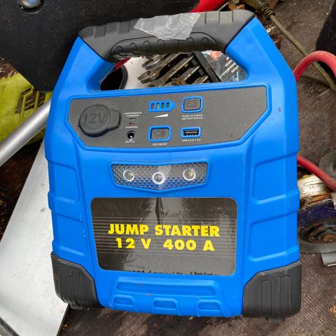 Jump starter 12 V 400 A