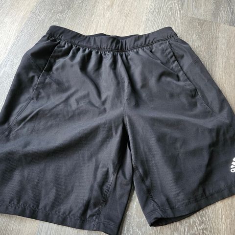 ADIDAS løpeshorts, str. M