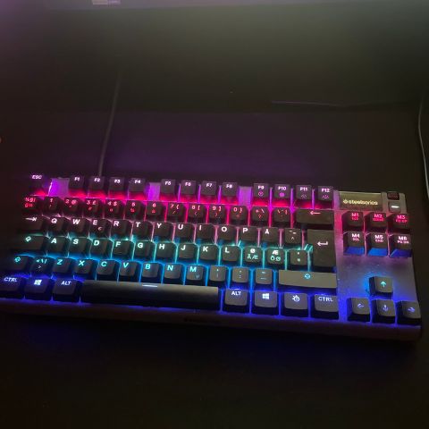 Steelseries apex 7