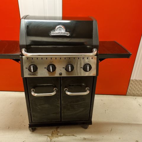 Broilking gassgrill m/ 4 brennere selges