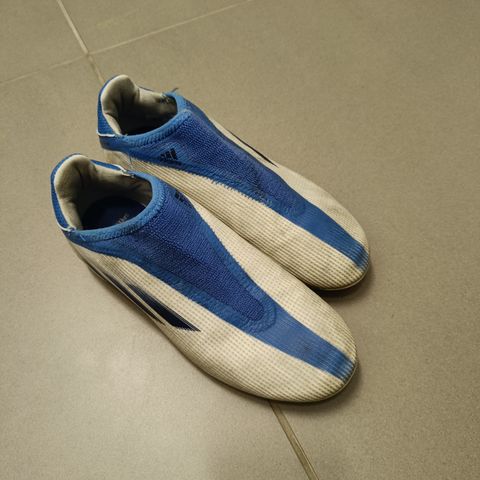 Adidas fotballsko 36 2/3