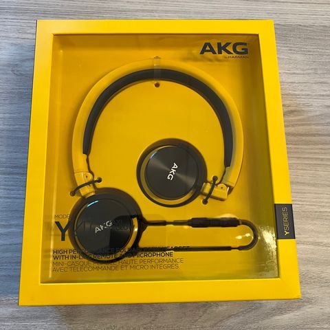 AKG Hodetelefoner Y40 - Nye og Uåpnet, Gul og sort farge