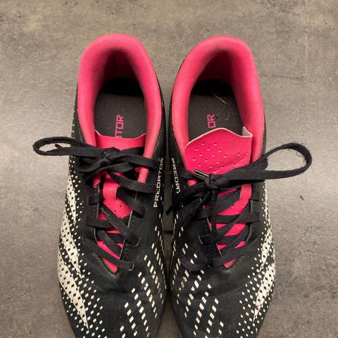 Adidas predator fotballsko str 37,5