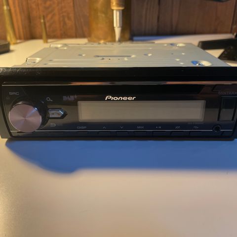 Pioneer Bilstereo Radio DAB DEH-X7800DAB, Defekt forsterker