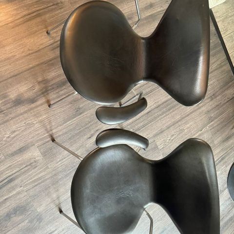 dansk design. 7’er stolen med armlene. Arne Jacobsen/Fritz Hansen