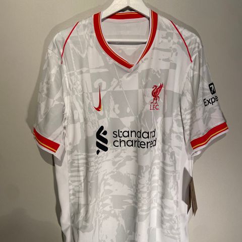 BNWT Liverpool tredjedrakt 24/25