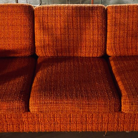 Rå retro sofa