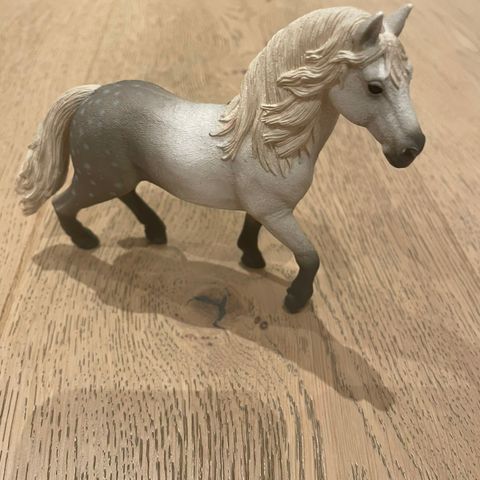 Schleich hester