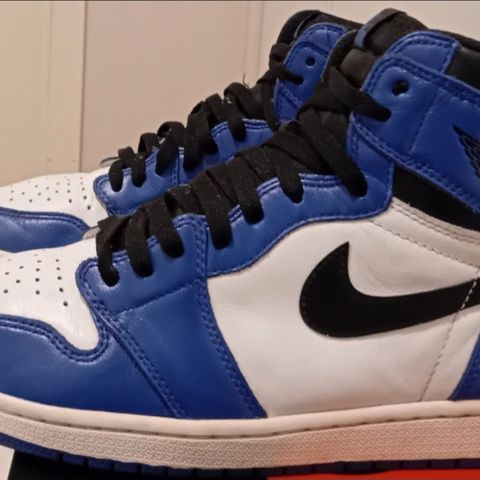 Air Jordan 1 Retro High OG "Game Royal" sneakers