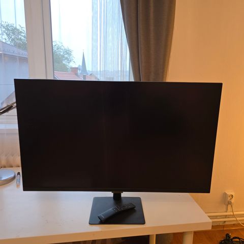 Samsung Smart Monitor M7 32"