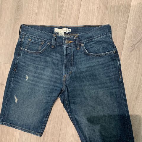 denim skjorter til herre fra H&M str 34 34 , L herre.  i utmerket tilstand