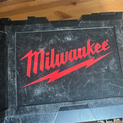 Milwaukee stikksag