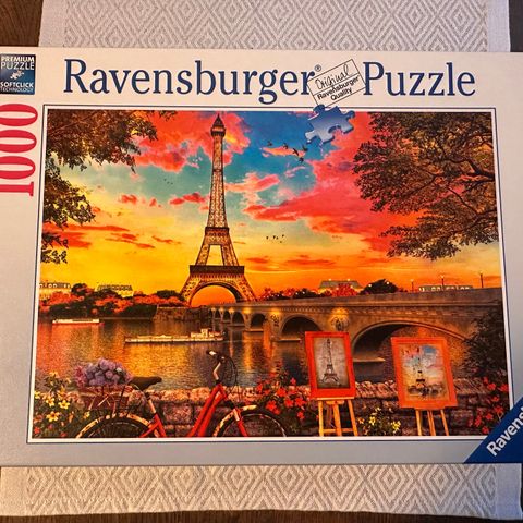 Ravensburger puslespill (1000 brikker)