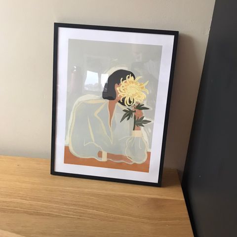 Plakat fra Desenio.no med IKEA-ramme