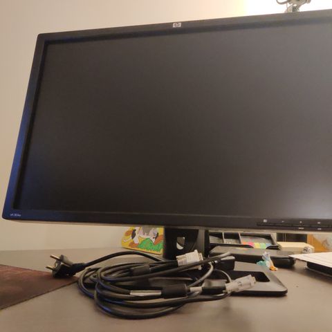 HP 24" LCD-skjerm Selges