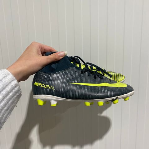 Nike CR7 fotballsko med sokk str 36