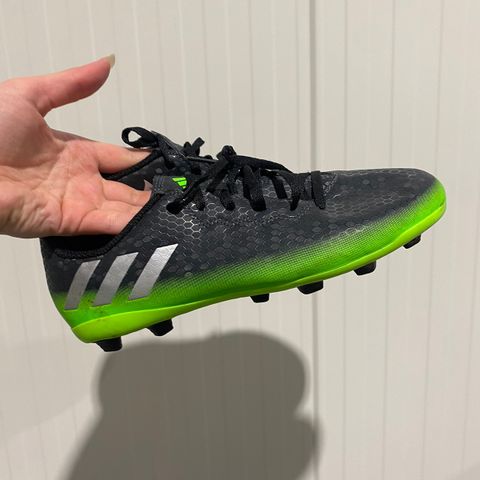 Adidas Messi fotballsko str 37 1/3