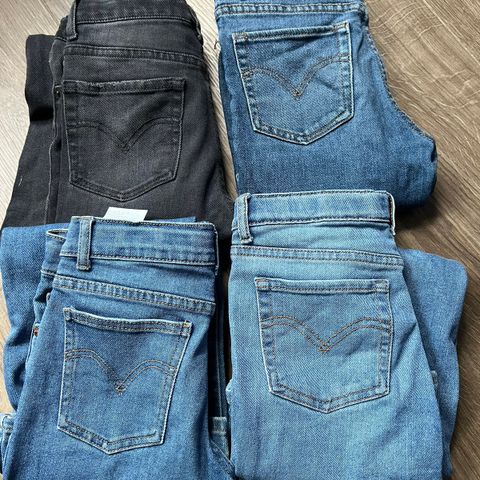 Levis