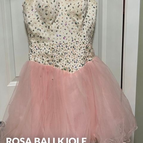 Rosa ballkjole