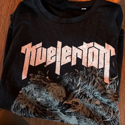 Kvelertak t skjorte