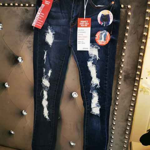 S. O. N. G jeans ( helt ny)