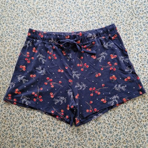 Pent brukt mønstrete H&M pyjamas-shorts str S.