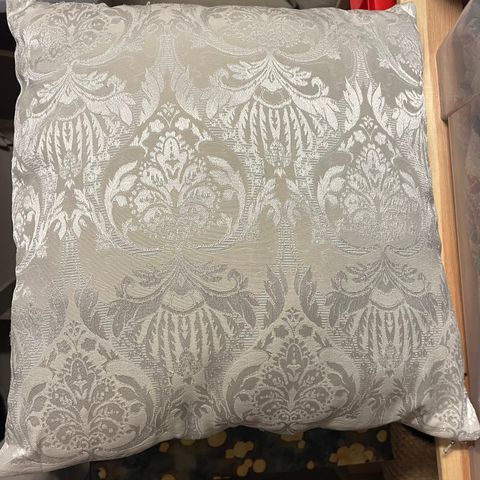 Damask Putetrekk Kremmerhuset