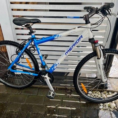 Merida Claudia lady - bud kr 350,- mottatt! Selges høystbydende!