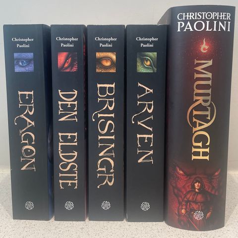 5 bøker i Arven serien av Christopher Paolini