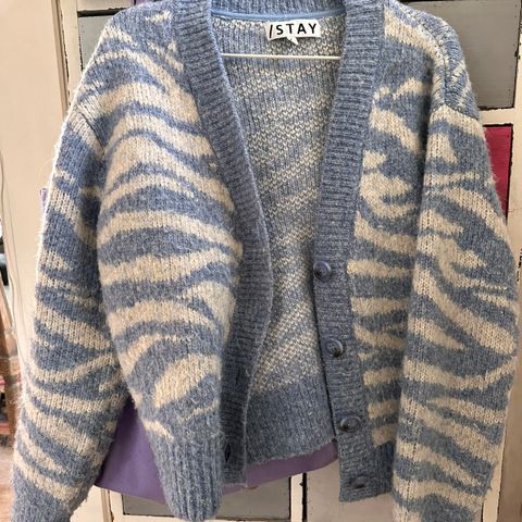 Strikk cardigan Stay - blå tiger - str XS