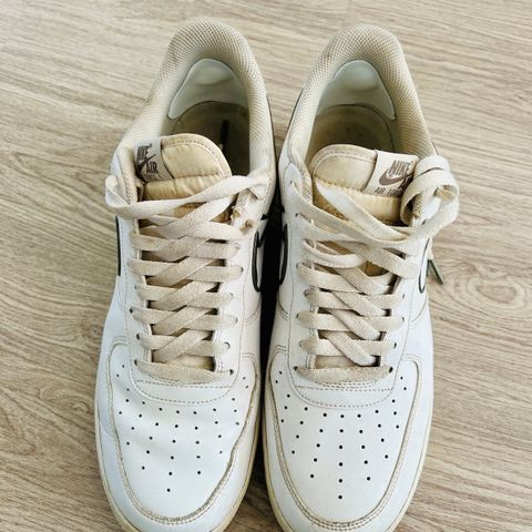 NIKE Air Force One – hvite skinnsko str 46 (US 12)