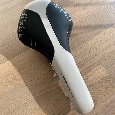 Fizik Antares R3