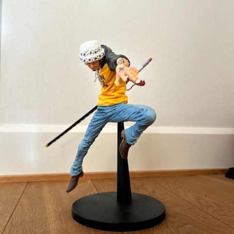 Law one piece figur