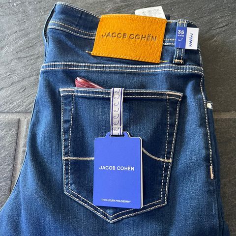 Splitter nye Jacob Choën jeans. Kvotering følger med