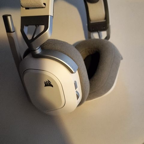 Corsair HS80 Trådløs Gaming Headset