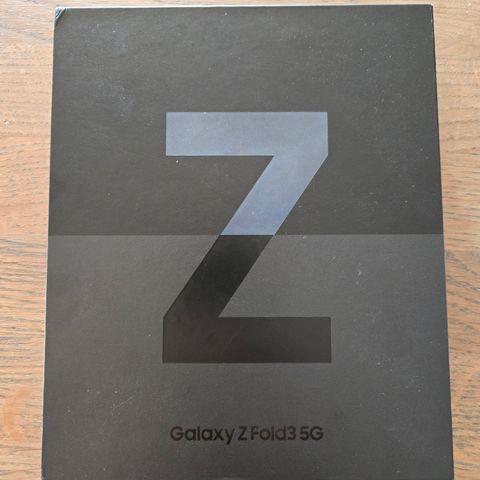 Samsung Galaxy Z Fold3 512GB - Nye skjermer og batteri