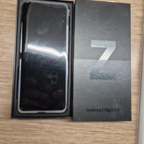 Galaxy Z flip 3