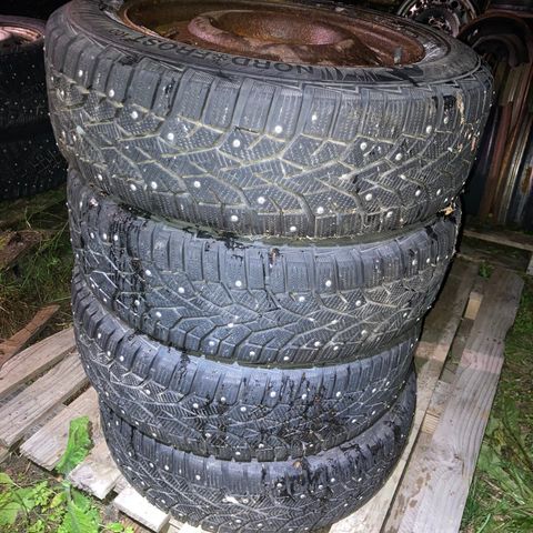 Piggdekk 15" Mercedes W123 W124 W201