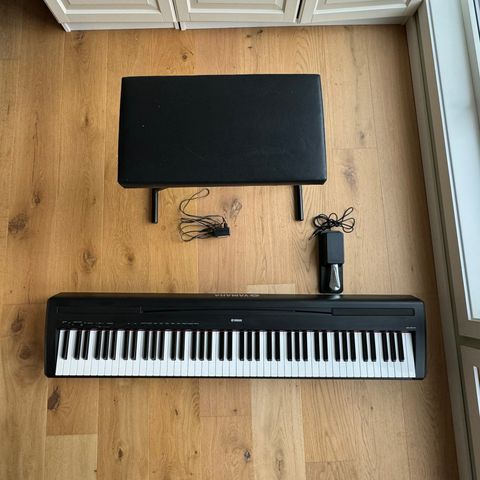 Digital piano Yamaha p85