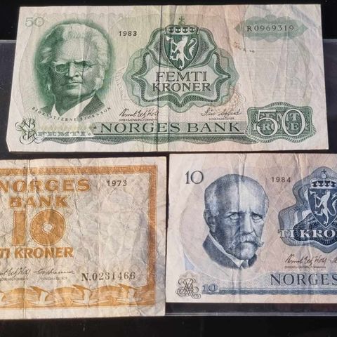 3 norske sedler, 50kr 1983, 10kr 1973 og 1984